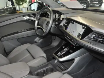 AUDI Q4 e-tron 35 Advanced Nav Standklima Sportsitze
