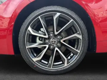 Toyota Corolla 2.0 Hybrid TS Lounge Edition