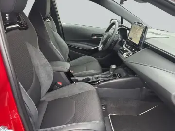 Toyota Corolla 2.0 Hybrid TS Lounge Edition