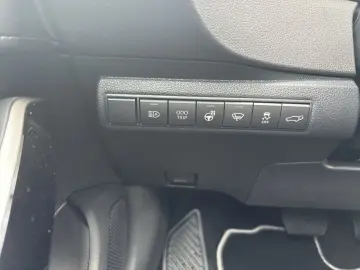 Toyota Corolla 2.0 Hybrid TS Lounge Edition