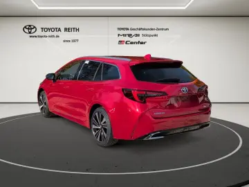 TOYOTA Corolla TS 2 0 l Hybrid Teamplayer Navi LED ACC