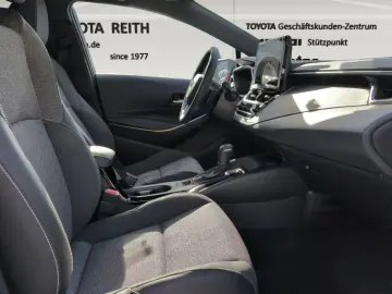 TOYOTA Corolla TS 2 0 l Hybrid Teamplayer Navi LED ACC