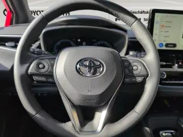 TOYOTA Corolla TS 2 0 l Hybrid Teamplayer Navi LED ACC