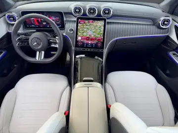 MERCEDES-BENZ GLC 200 4M AMG  20''  Pano  …