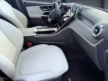 MERCEDES-BENZ GLC 200 4M AMG  20''  Pano  …
