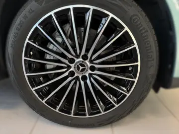 MERCEDES-BENZ GLC 200 4M AMG  20''  Pano  …