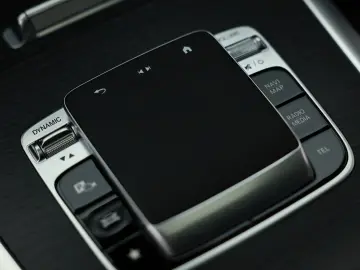 MERCEDES-BENZ G 450d AMG Line Exclusive Night Burmester