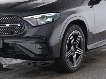 MERCEDES-BENZ GLC 200 4M AMG Edition AHK Night Siena…
