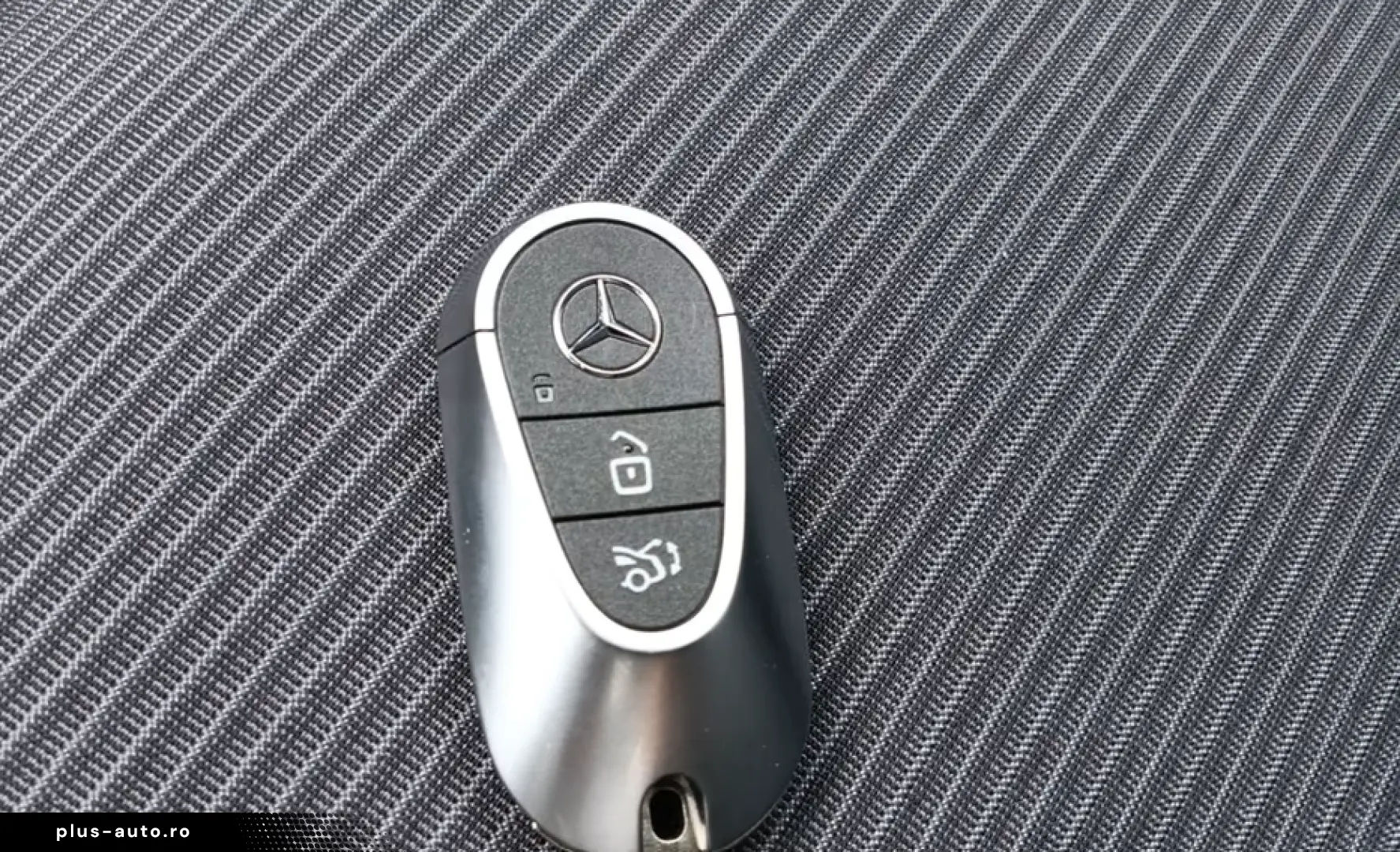 MERCEDES-BENZ GLC 200 Avantgarde AHK PANO ADVANCEDPLUS