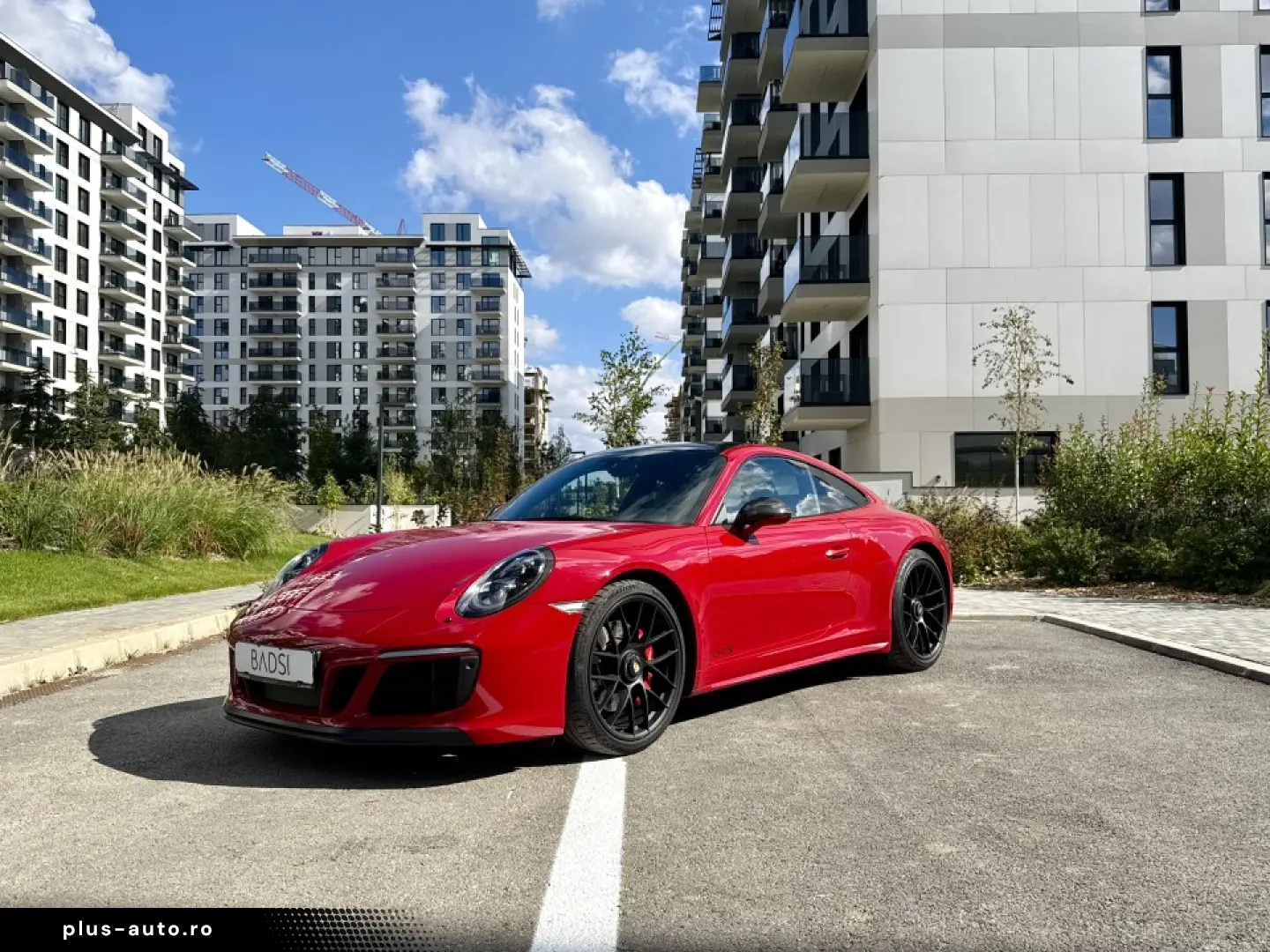 Porsche 911 GTS 2018 450cp