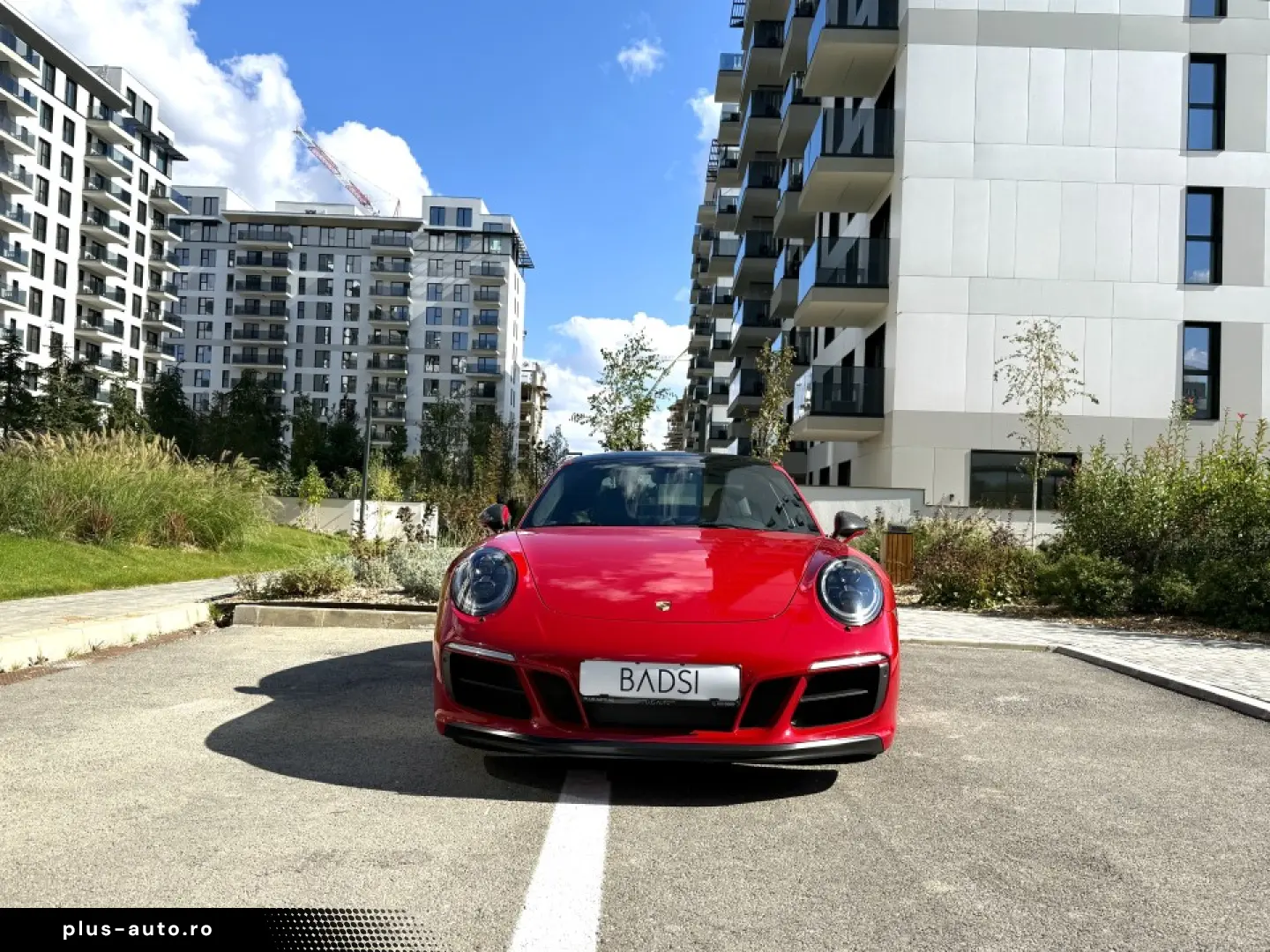 Porsche 911 GTS 2018 450cp