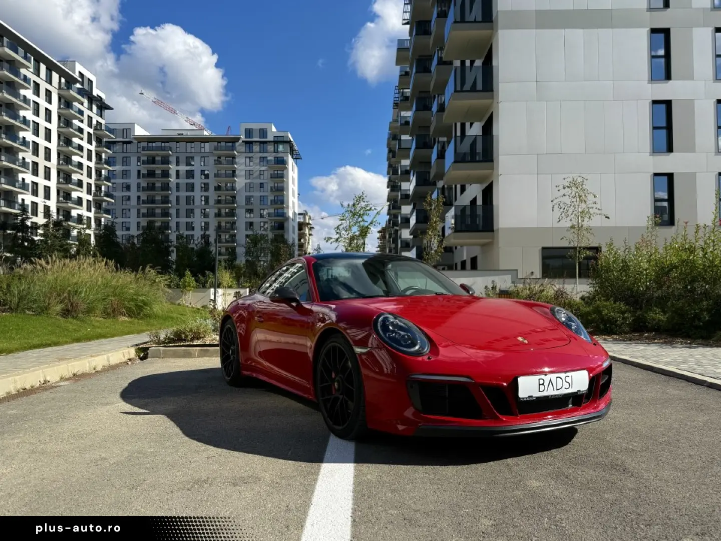 Porsche 911 GTS 2018 450cp