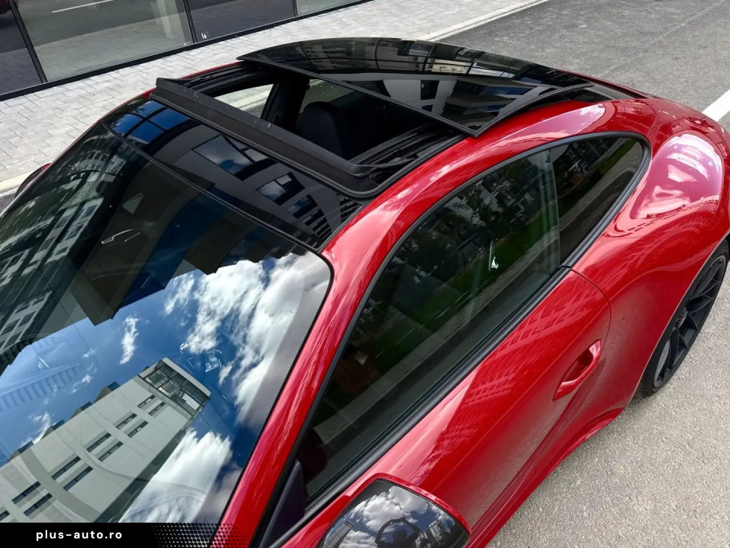 Porsche 911 GTS 2018 450cp
