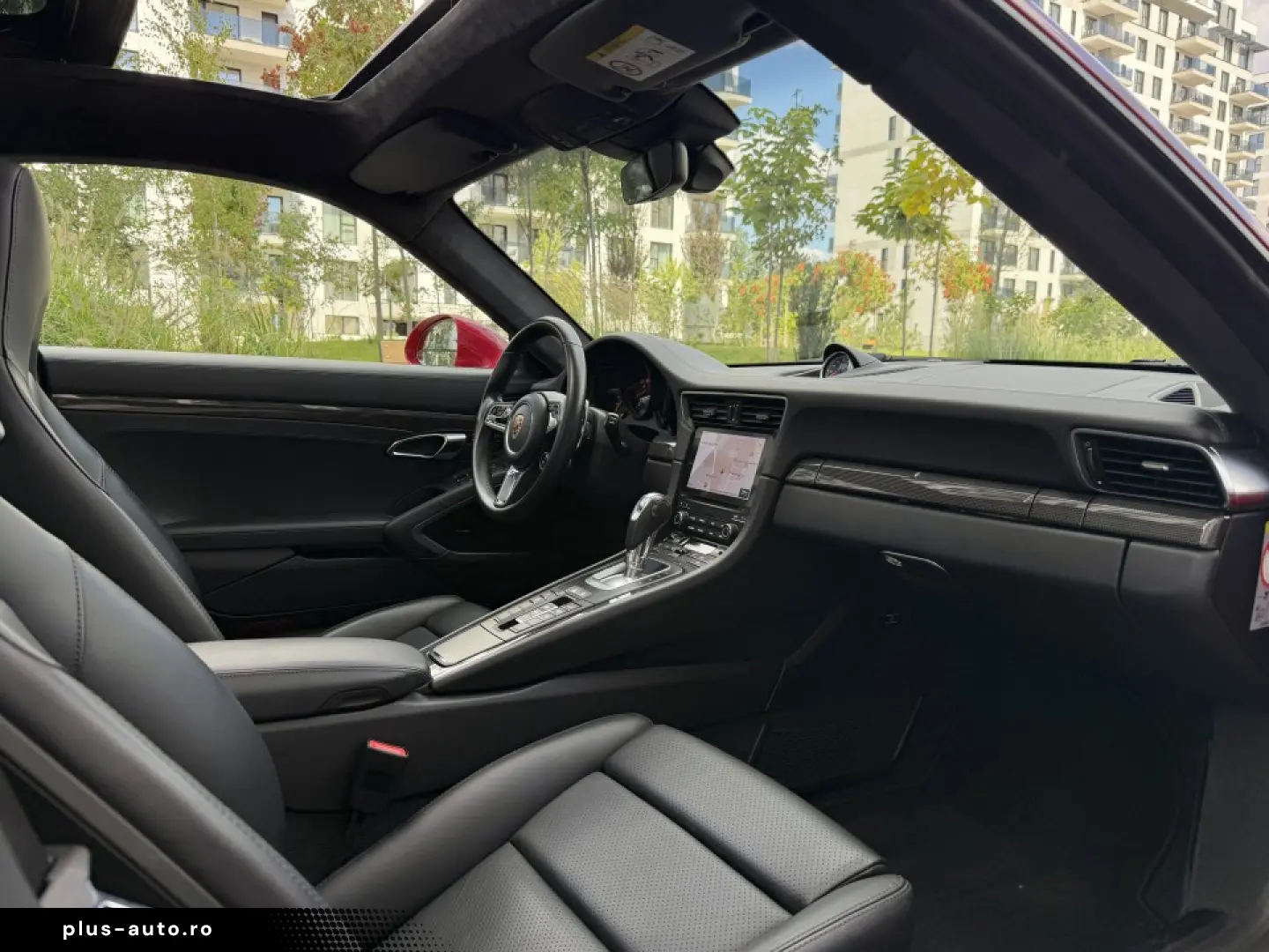 Porsche 911 GTS 2018 450cp
