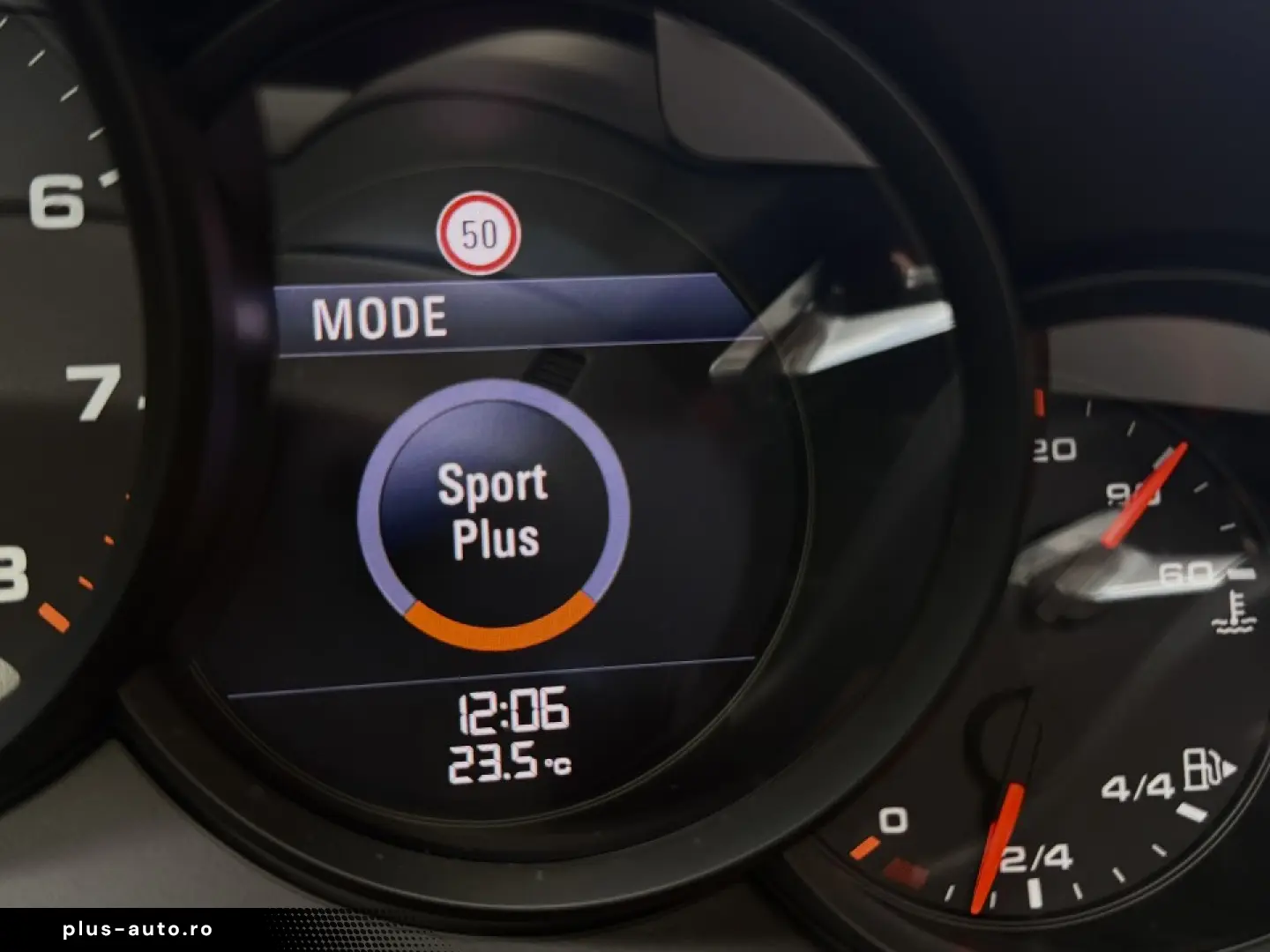 Porsche 911 GTS 2018 450cp