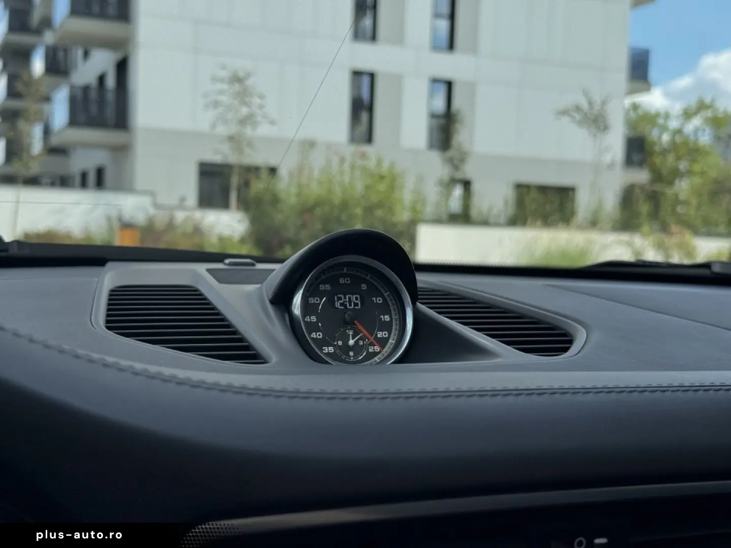 Porsche 911 GTS 2018 450cp