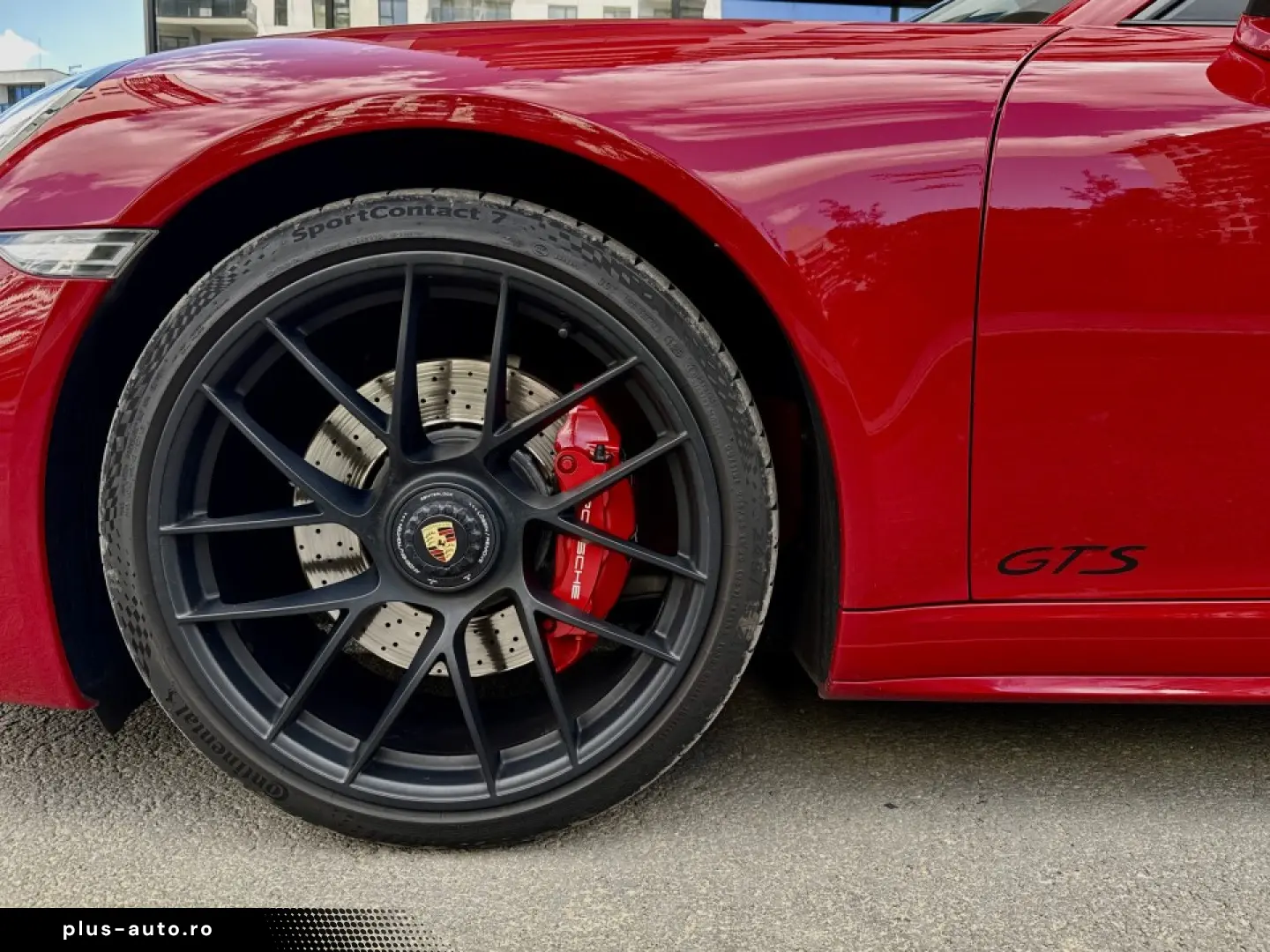 Porsche 911 GTS 2018 450cp