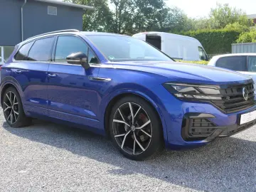 VW Touareg R-Line 4Motion  AHK Luft - Motorschaden