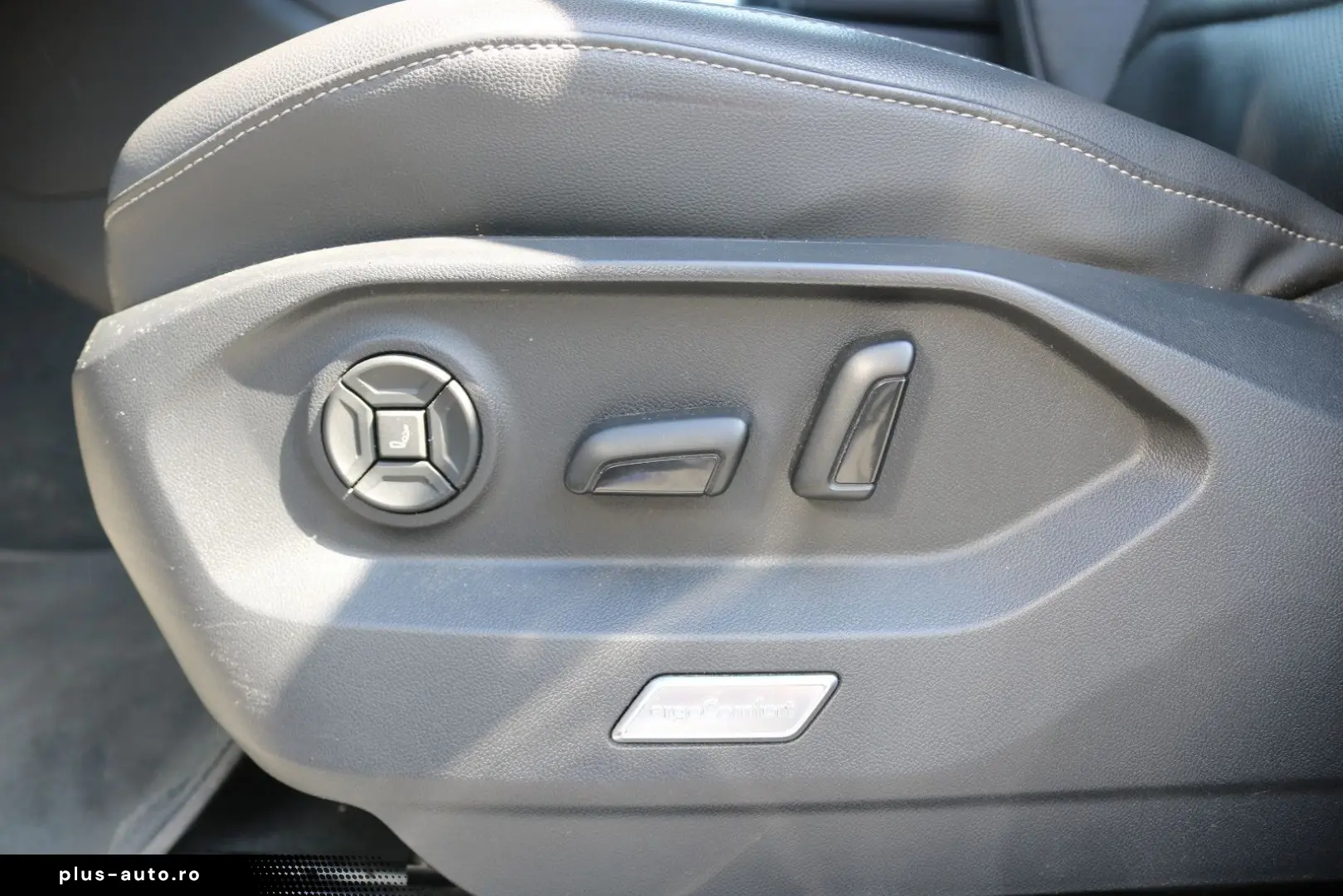 VW Touareg R-Line 4Motion  AHK Luft - Motorschaden