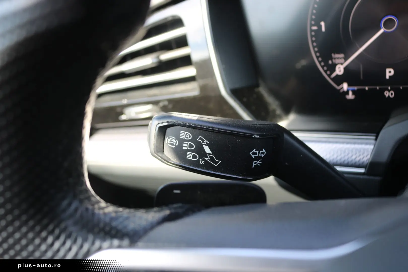 VW Touareg R-Line 4Motion  AHK Luft - Motorschaden