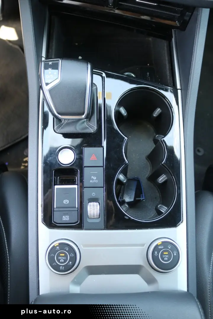 VW Touareg R-Line 4Motion  AHK Luft - Motorschaden