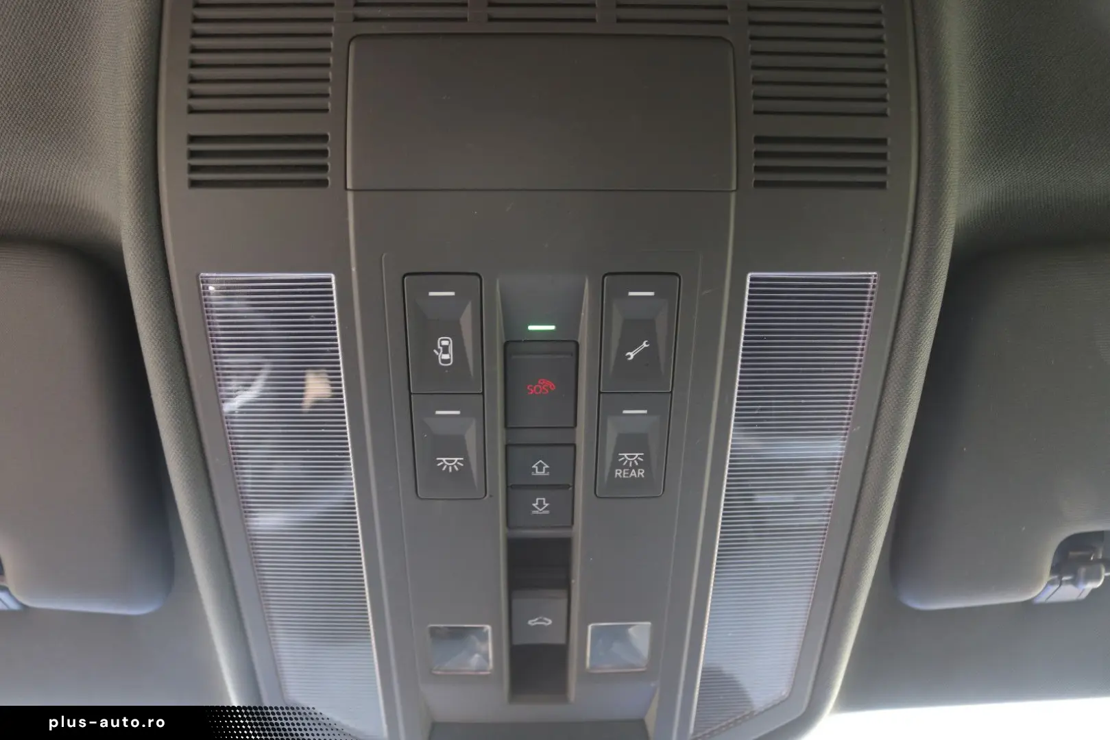 VW Touareg R-Line 4Motion  AHK Luft - Motorschaden