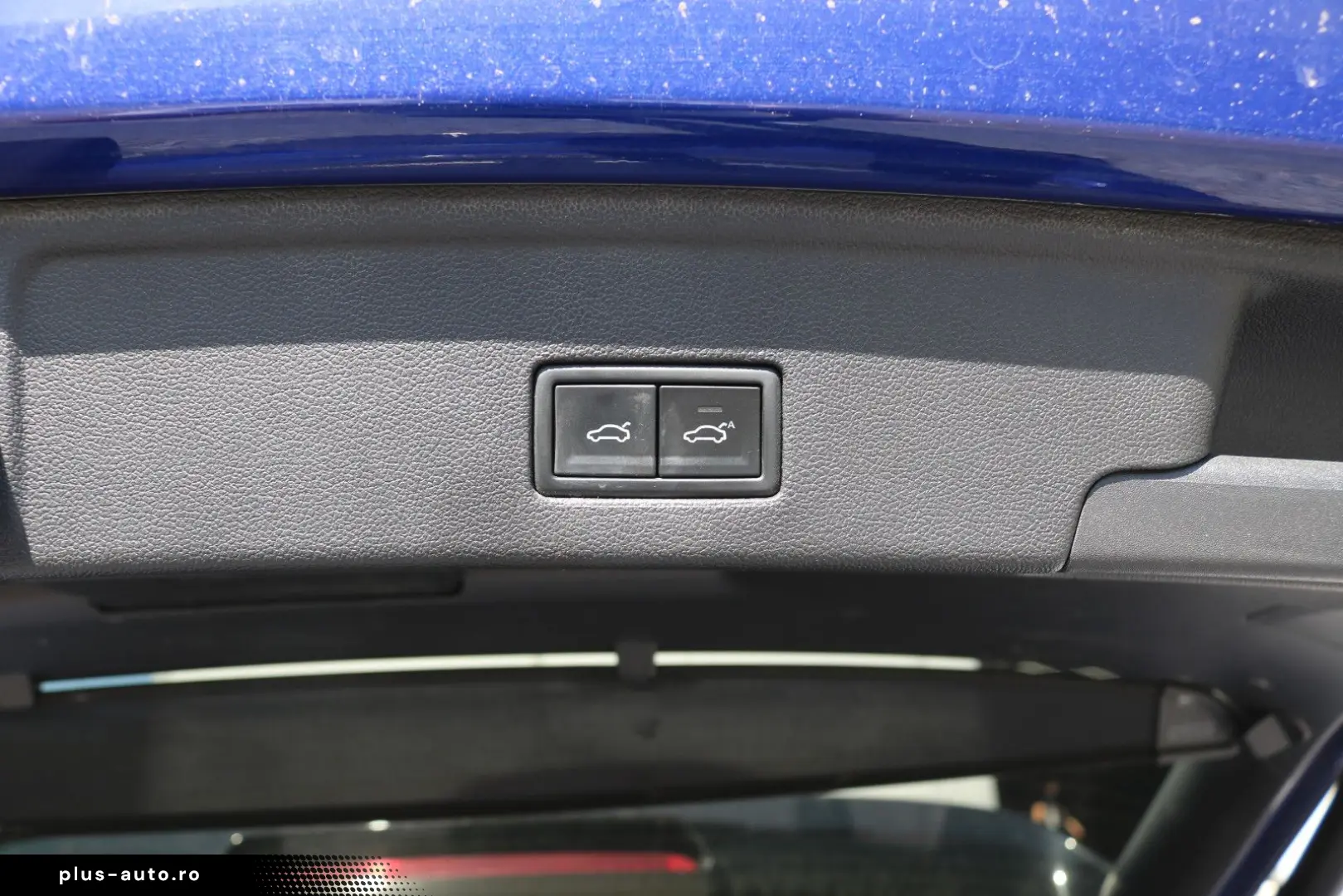 VW Touareg R-Line 4Motion  AHK Luft - Motorschaden