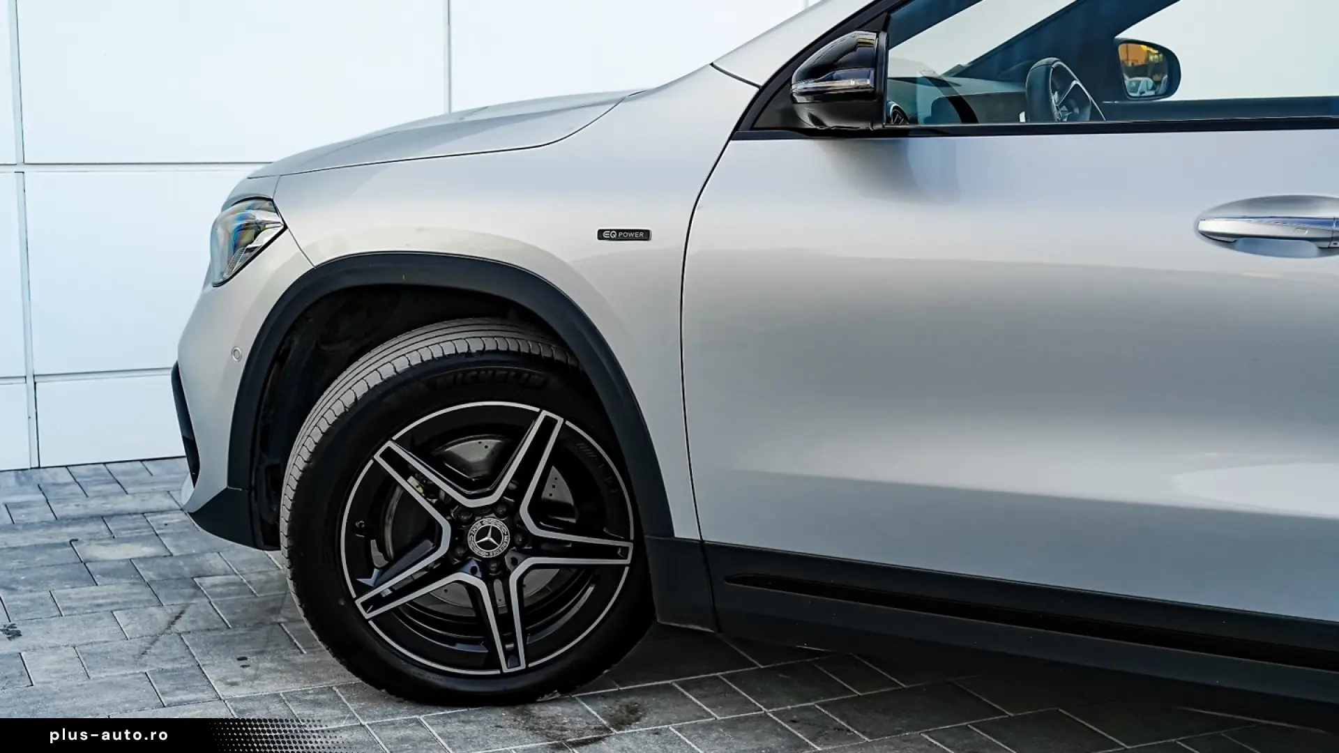 Mercedes-Benz GLA 250 e 8G-DCT AMG Line
