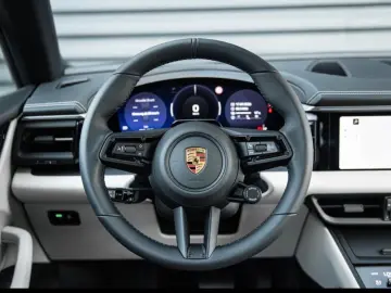 Porsche Macan 4 BOSE Air Suspension Seat Ventilation PASM