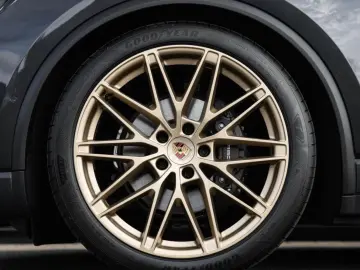 Porsche Macan 4 BOSE Air Suspension Seat Ventilation PASM