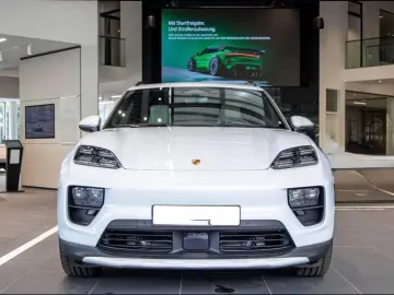 Porsche Macan 4 Spacer Speed Machine LED-Matrix PASM B