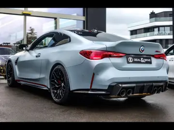 BMW M4 CSL (G82)