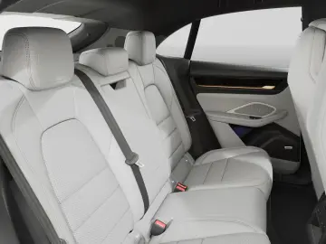 Porsche Macan 4S Electric