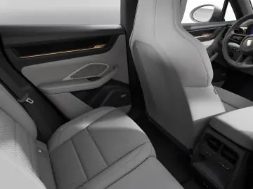 Porsche Macan 4S Electric