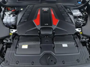 AUDI RS Q8 SUV performance Laser Pano Vmax RSAbgas 23