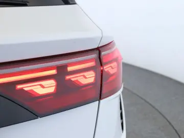 AUDI RS Q8 SUV performance Laser Pano Vmax RSAbgas 23
