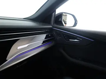 AUDI RS Q8 SUV performance Laser Pano Vmax RSAbgas 23
