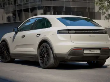 Porsche Macan 4   Air suspension   BOSE   Panorama