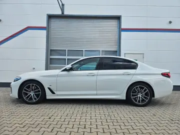 BMW 530 i Limousine xDrive M-Sportpaket Live-Cockpit
