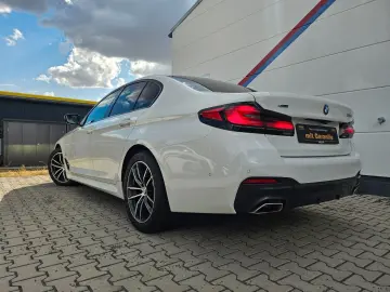 BMW 530 i Limousine xDrive M-Sportpaket Live-Cockpit
