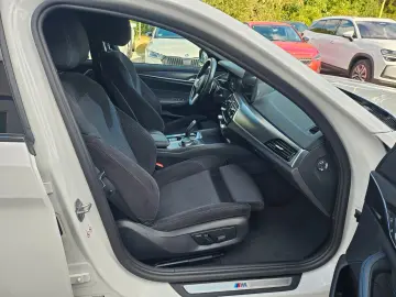BMW 530 i Limousine xDrive M-Sportpaket Live-Cockpit