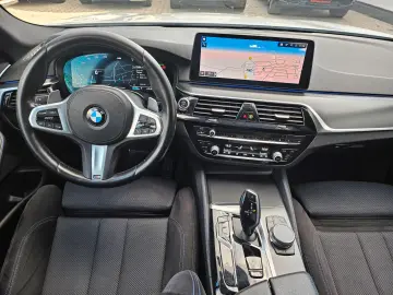 BMW 530 i Limousine xDrive M-Sportpaket Live-Cockpit