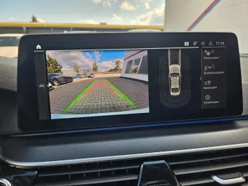 BMW 530 i Limousine xDrive M-Sportpaket Live-Cockpit