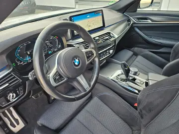 BMW 530 i Limousine xDrive M-Sportpaket Live-Cockpit
