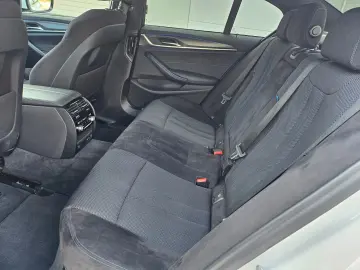 BMW 530 i Limousine xDrive M-Sportpaket Live-Cockpit