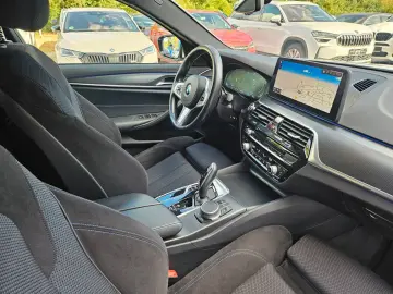 BMW 530 i Limousine xDrive M-Sportpaket Live-Cockpit