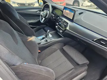 BMW 530 i Limousine xDrive M-Sportpaket Live-Cockpit