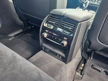 BMW 530 i Limousine xDrive M-Sportpaket Live-Cockpit