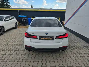 BMW 530 i Limousine xDrive M-Sportpaket Live-Cockpit