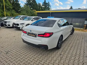 BMW 530 i Limousine xDrive M-Sportpaket Live-Cockpit